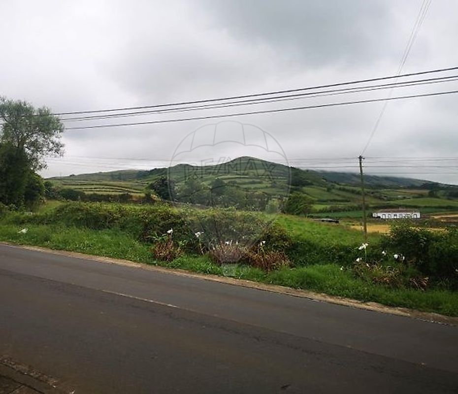 Land for sale in Praia da Vitória, Portugal — €115,000
