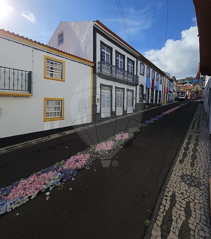 Moradia T4 para venda