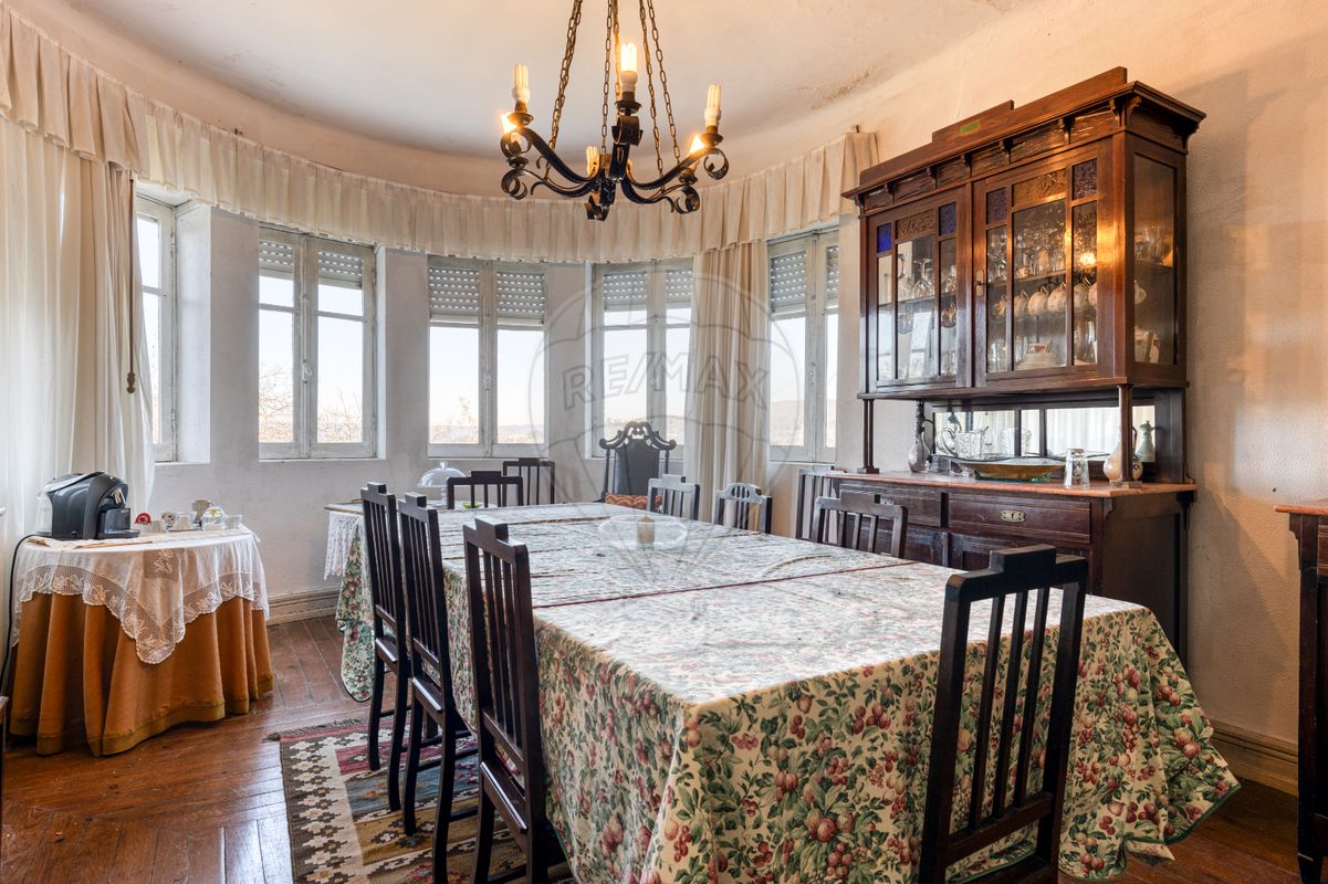 listing 126401124-3 picture-0