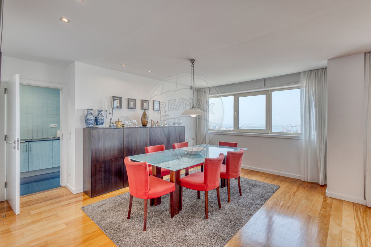 listing 126401125-105 picture-0