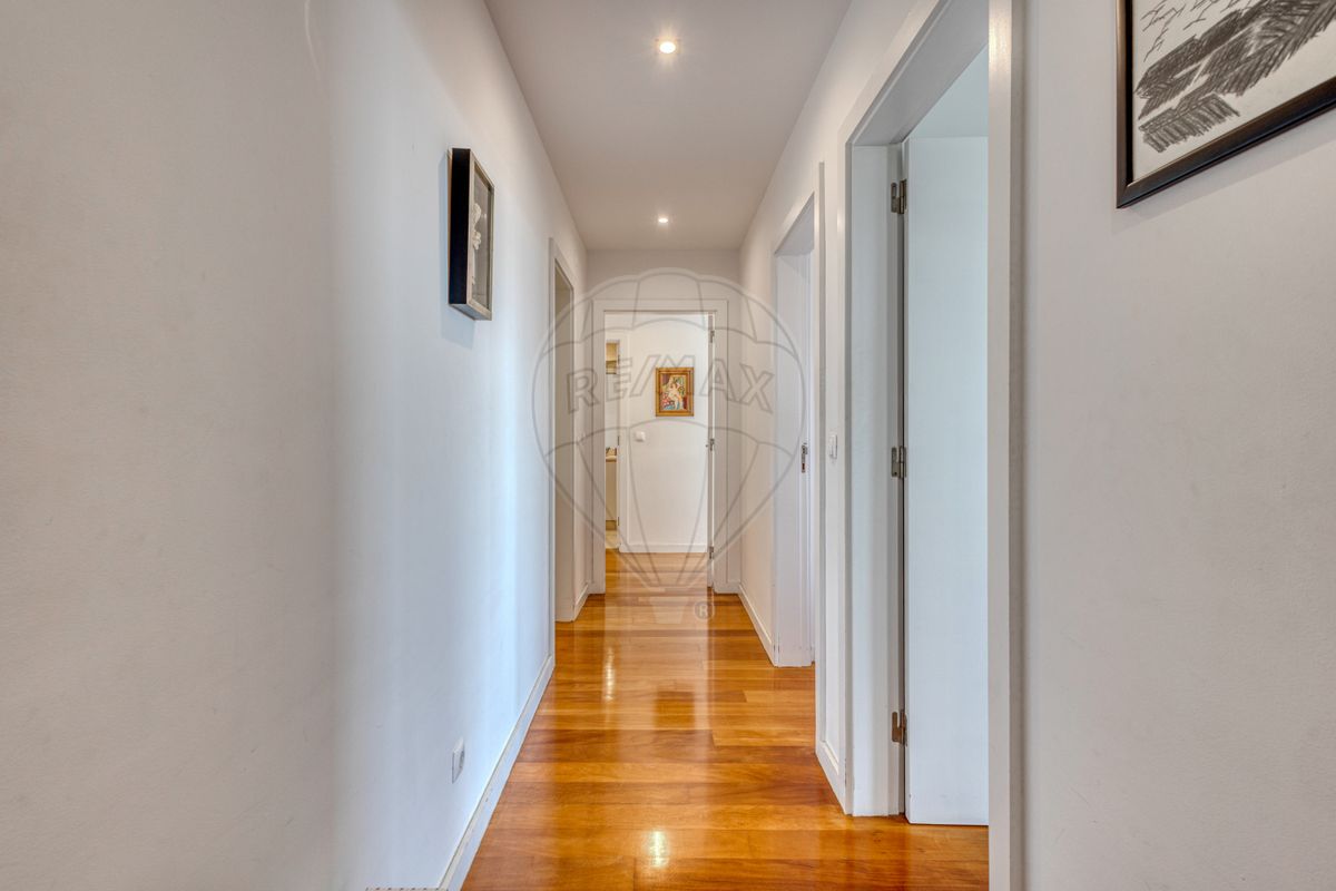 listing 126401125-105 picture-0