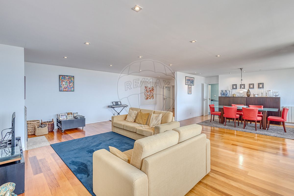 listing 126401125-105 picture-0