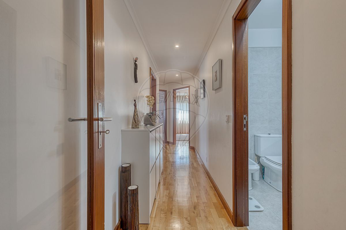 listing 126401117-23 picture-0