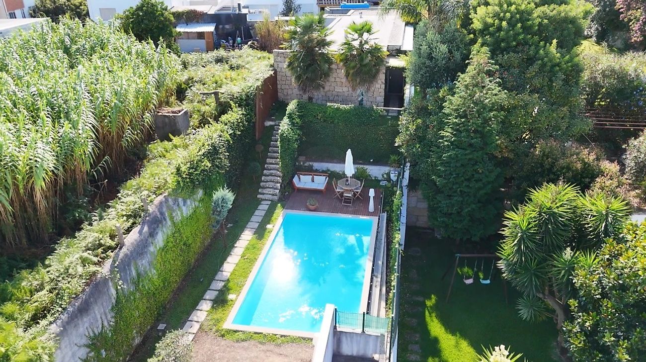 Apartamento T6 à venda em Porto