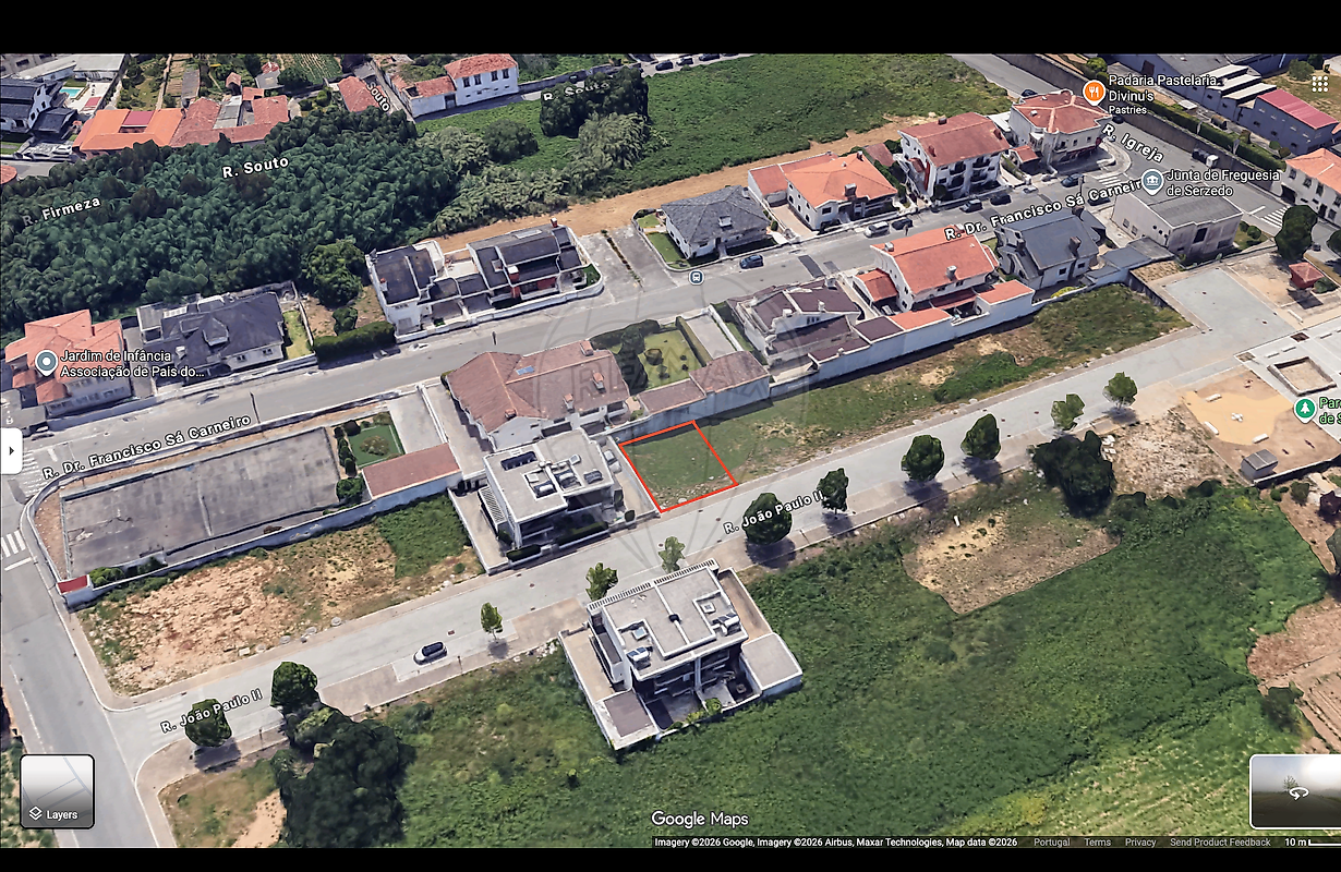 Terreno à venda em Vila Nova de Gaia