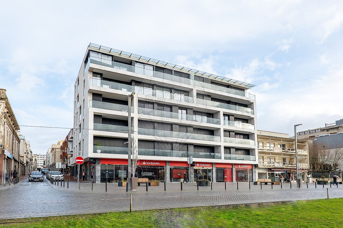 Apartamento T4 à venda em Espinho