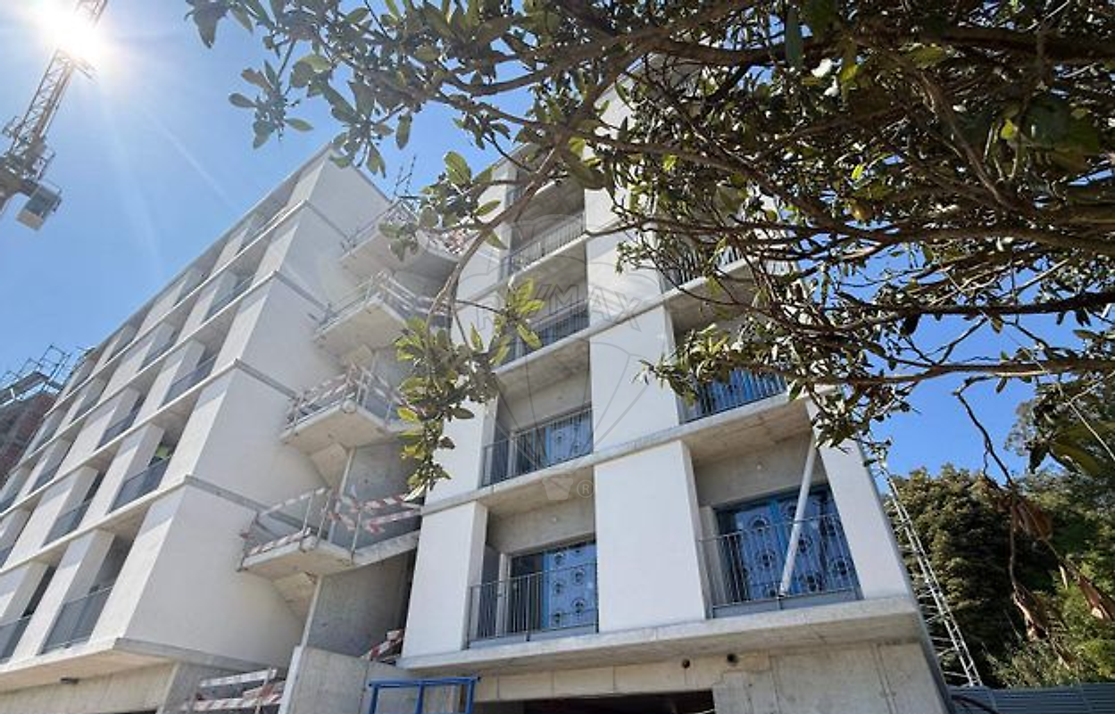 Apartamento T1 à venda em Porto