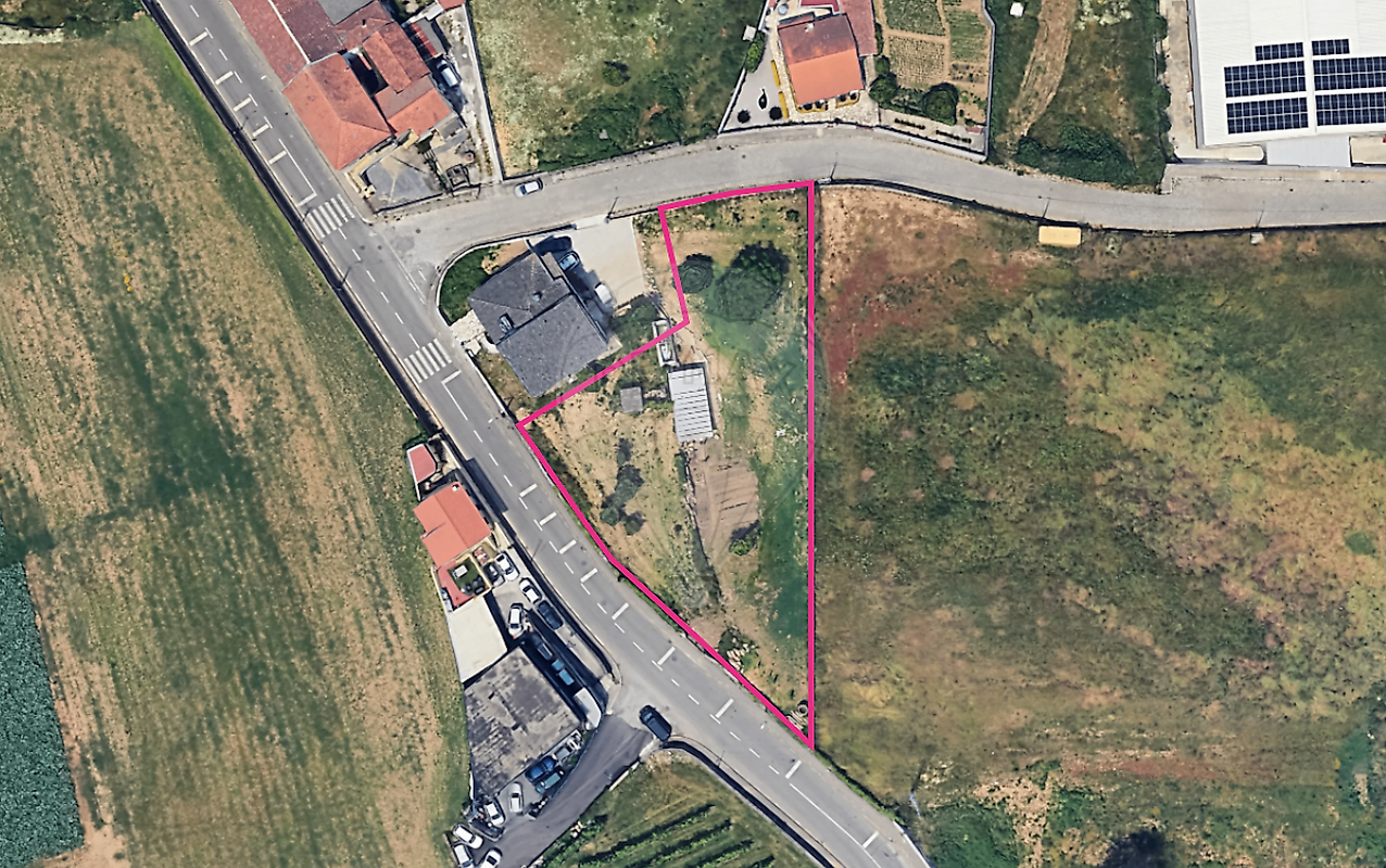 Terreno à venda em Gondomar