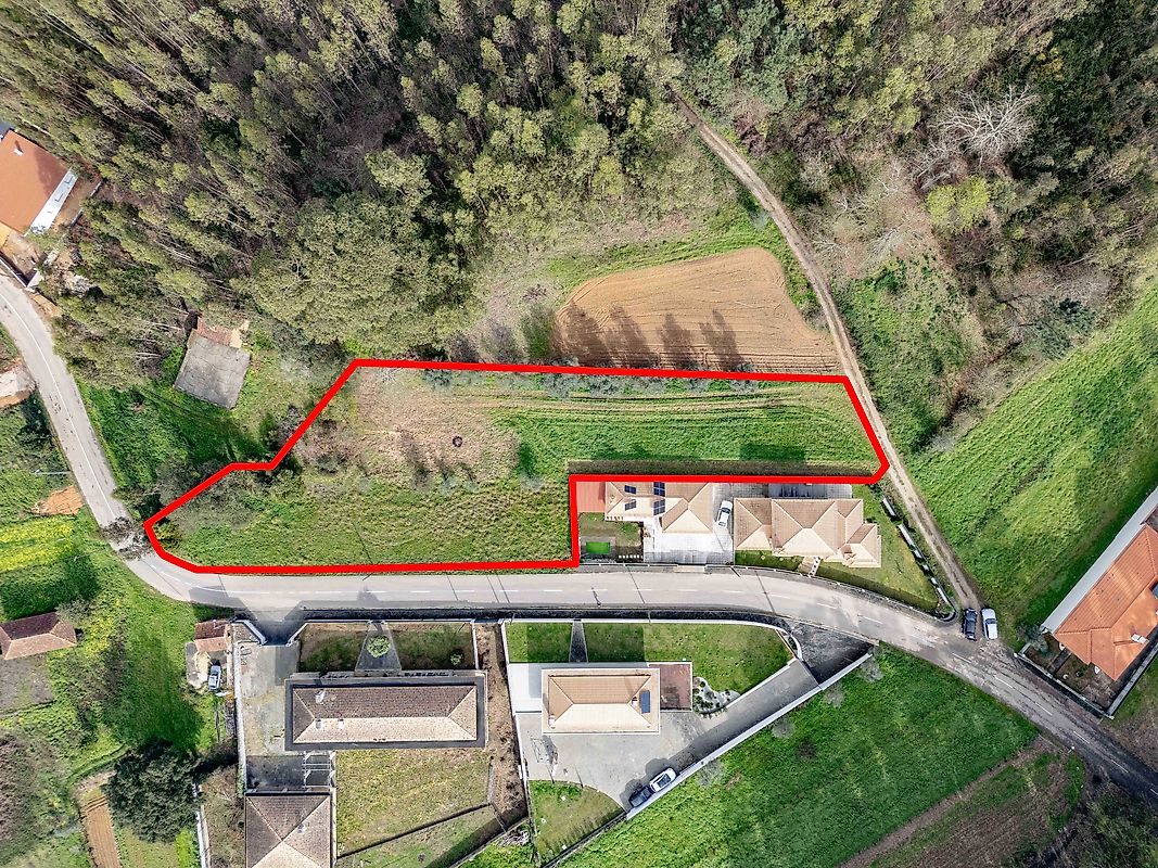Land for sale in Águeda, Portugal — €69,900