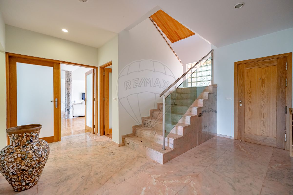 listing 126411022-32 picture-0