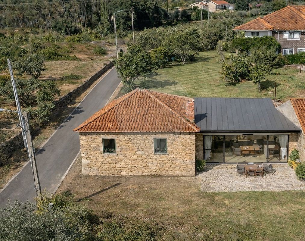 Moradia - Amoreira da Gândara, Paredes do Bairro e Ancas, Anadia, Aveiro