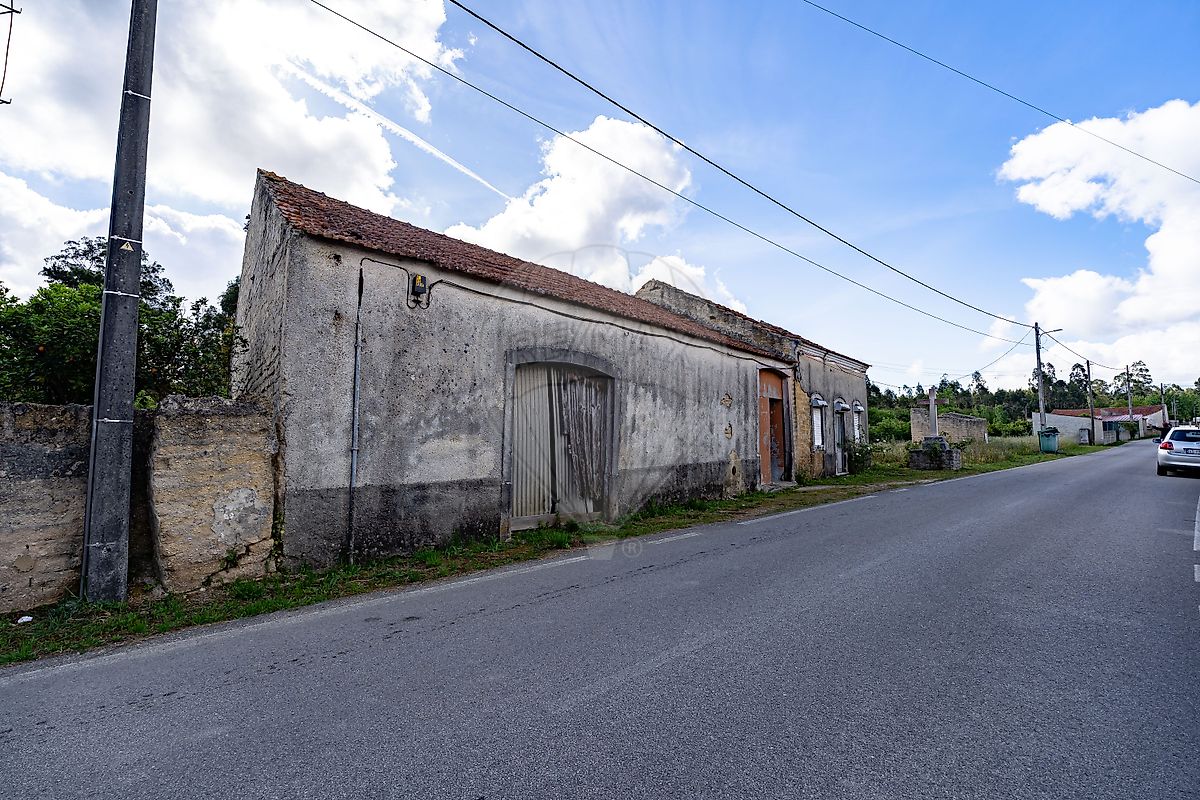 Moradia T3 à venda em Anadia