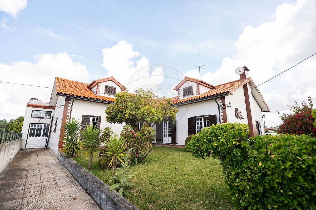 Moradia - Vilarinho do Bairro, Anadia, Aveiro