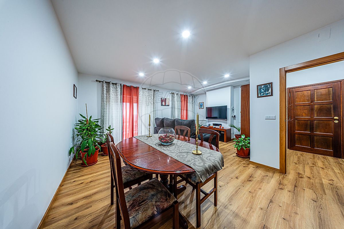 Apartamento T3 à venda em Castro Daire