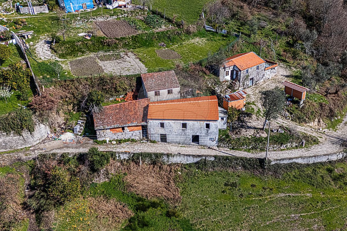 Moradia - São Martinho das Moitas e Covas do Rio, São Pedro do Sul, Viseu