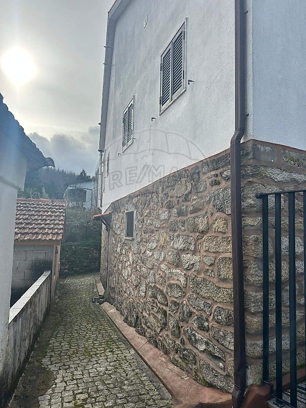 Moradia - Reriz e Gafanhão, Castro Daire, Viseu