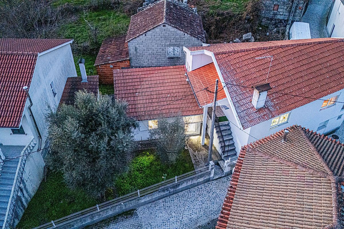 Moradia - Mões, Castro Daire, Viseu