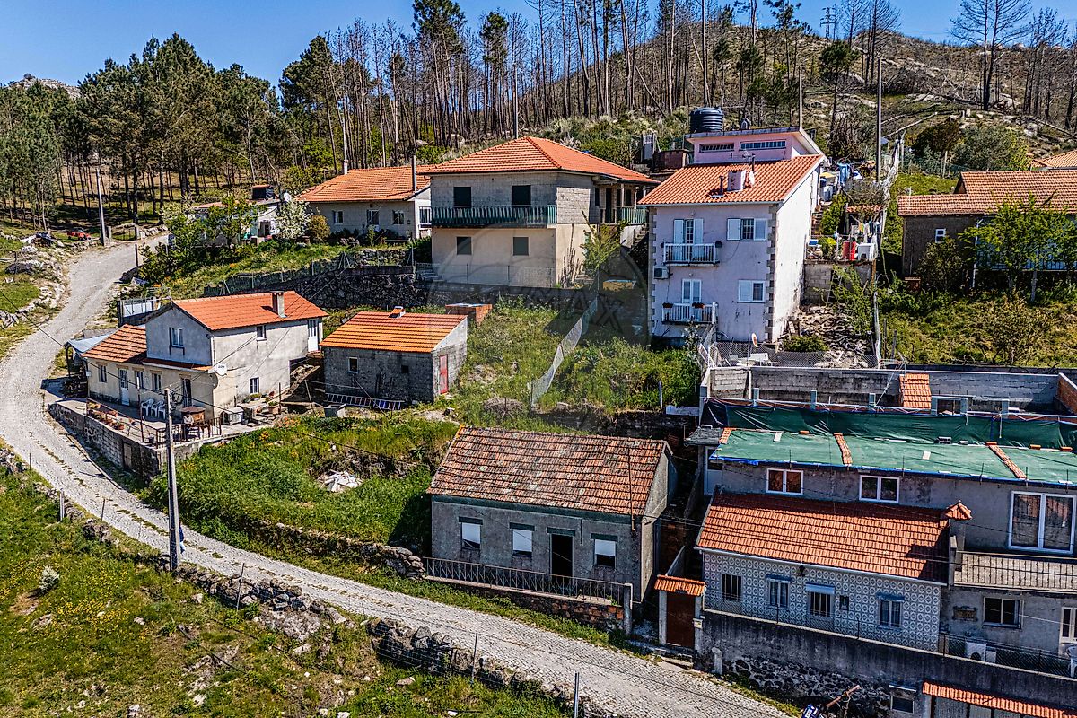 Moradia T2 à venda em Ferreiros de Tendais, Cinfães — foto 3