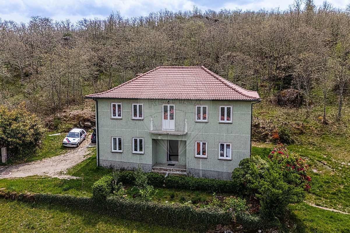 Moradia - Gosende, Castro Daire, Viseu