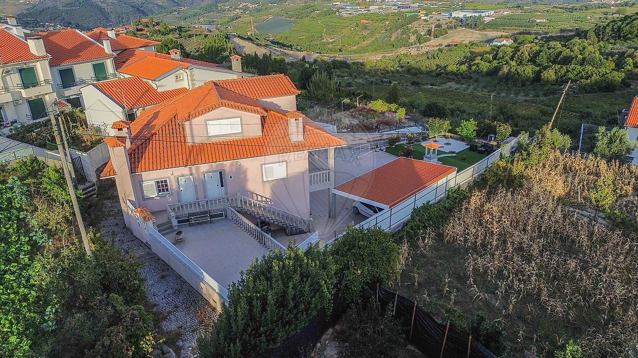 Moradia T5 à venda em Cepões, Meijinhos e Melcões, Lamego — foto 2