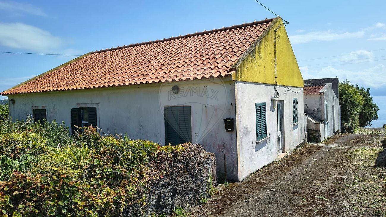 Moradia T3 - Rosais, Velas, Ilha de São Jorge
