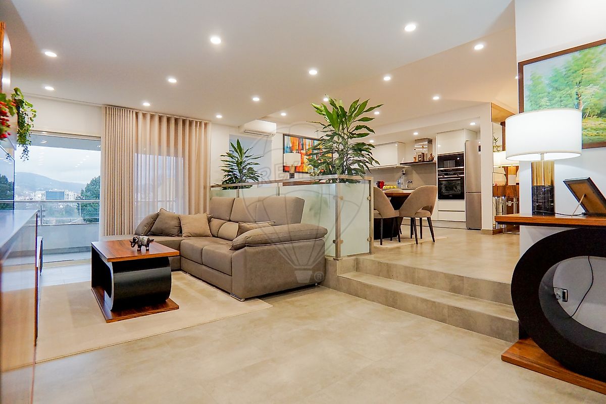 Apartamento T4 à venda em Amarante