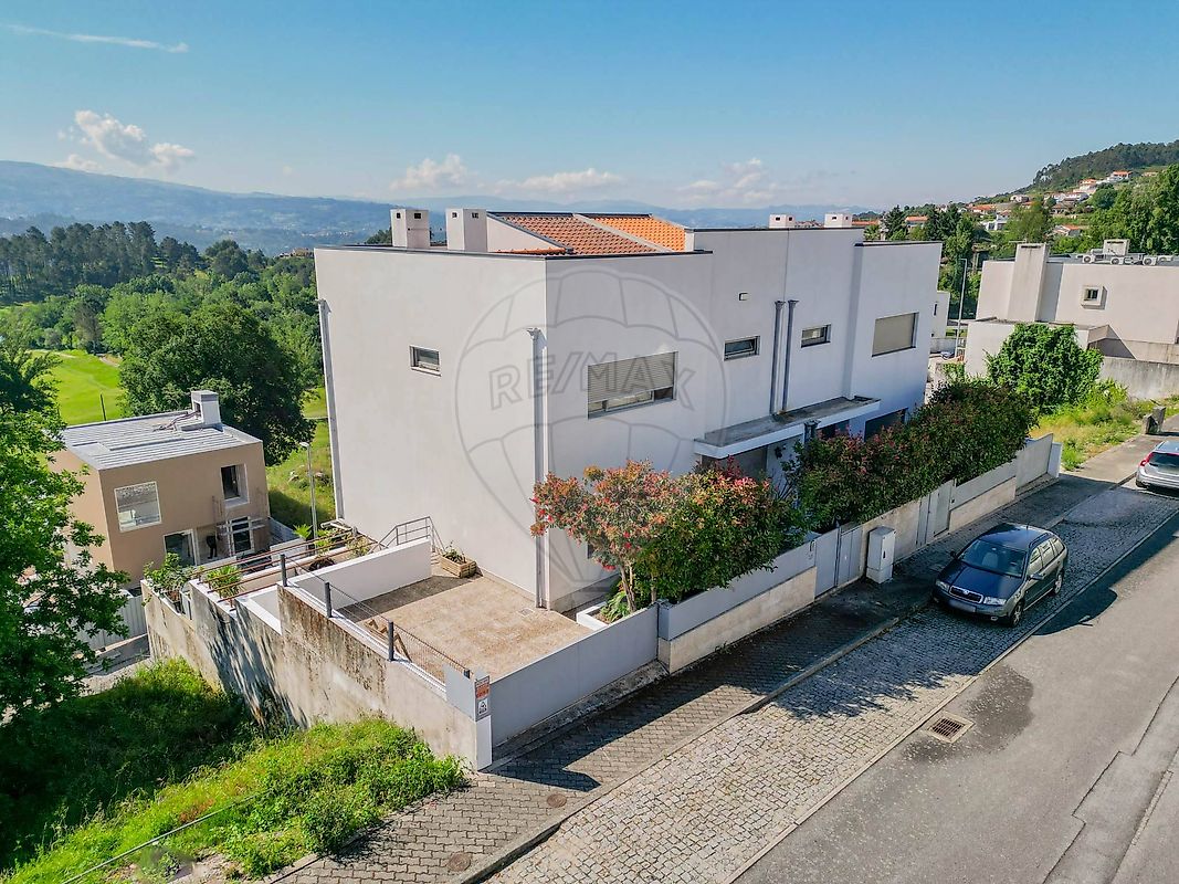 Moradia - Louredo, Amarante, Porto