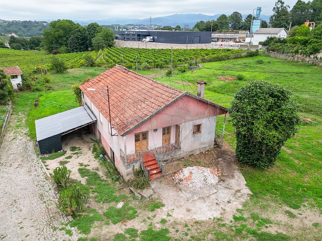 Apartamento T4 à venda em Amarante