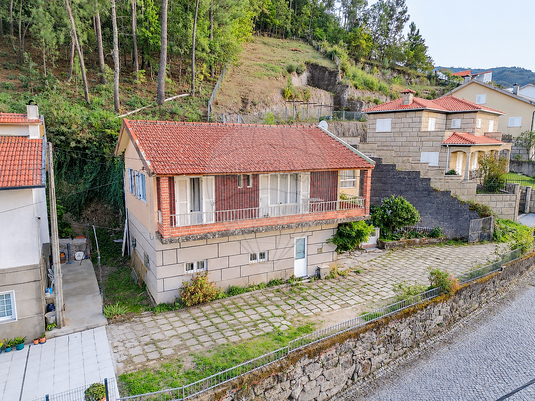 Moradia T3 à venda em Amarante