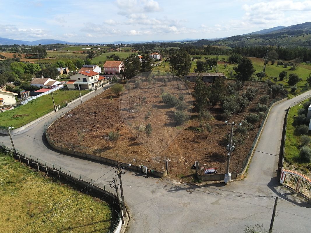 Terreno à venda em Covilhã
