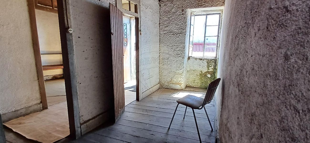 Moradia T3 à venda em Santa Marinha e São Martinho, Seia — foto 5