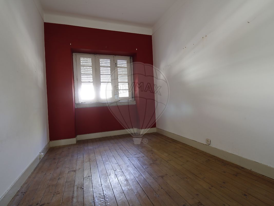 listing 126471011-29 picture-0