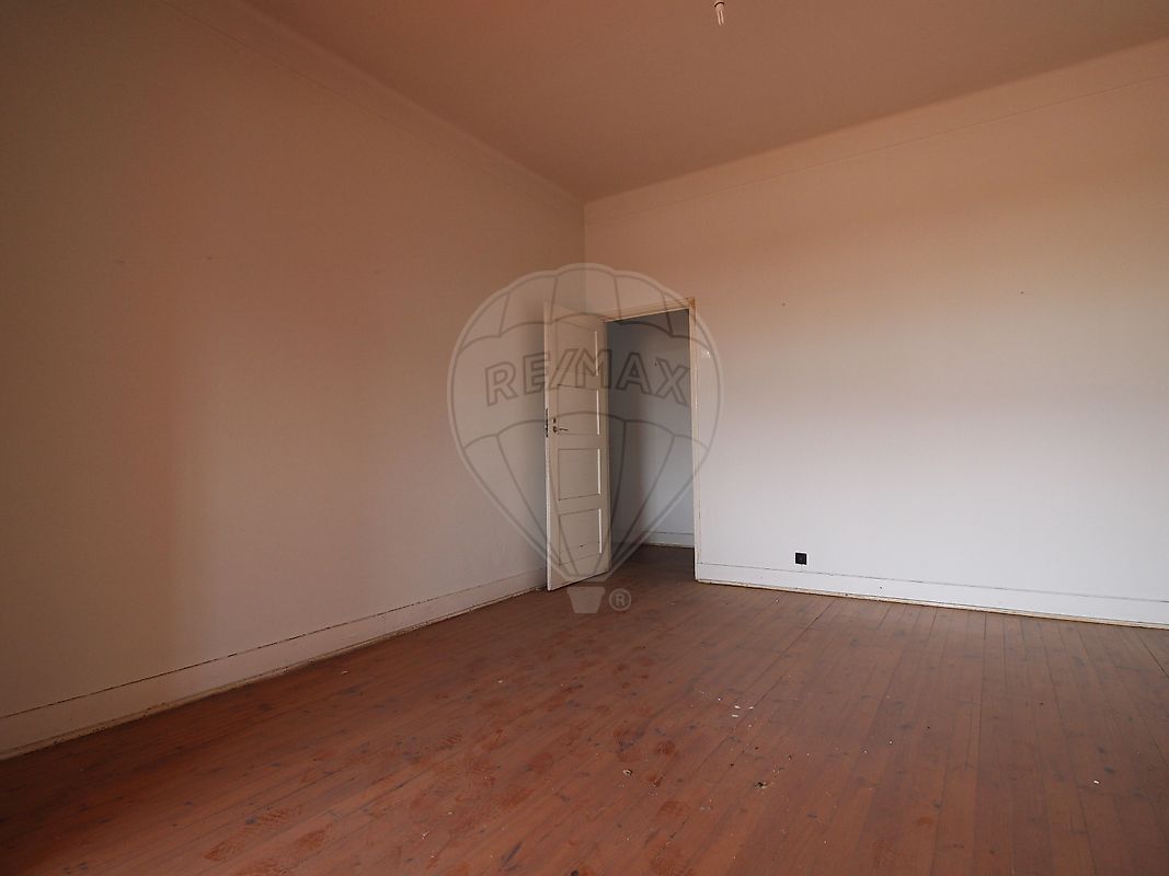 listing 126471011-29 picture-0