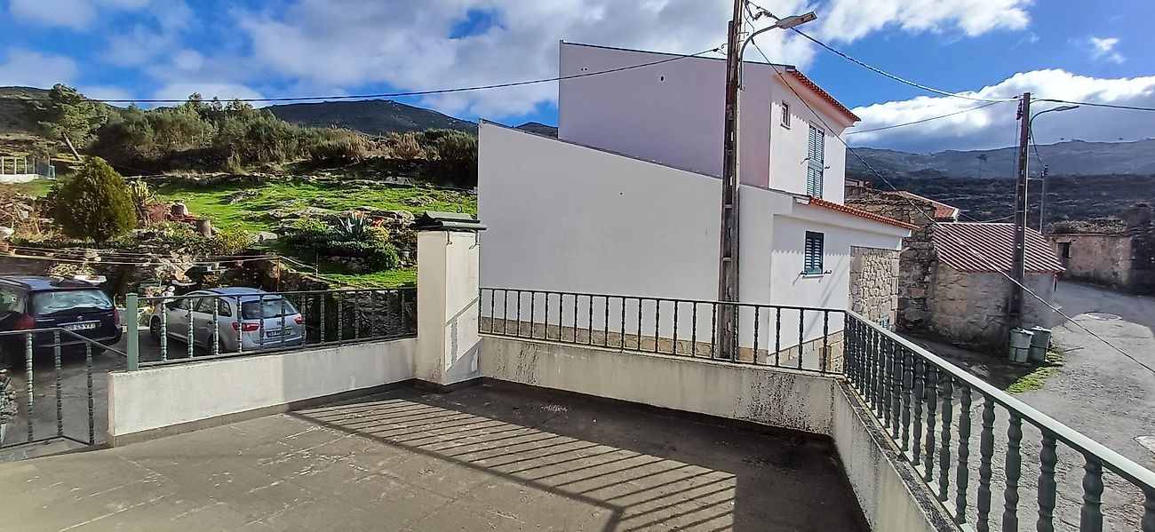 Moradia T2 à venda em Santa Marinha e São Martinho, Seia — foto 8