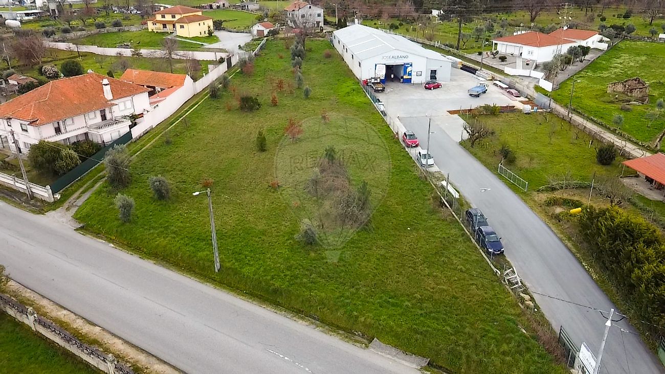Land for sale in Seia, Portugal — €120,000