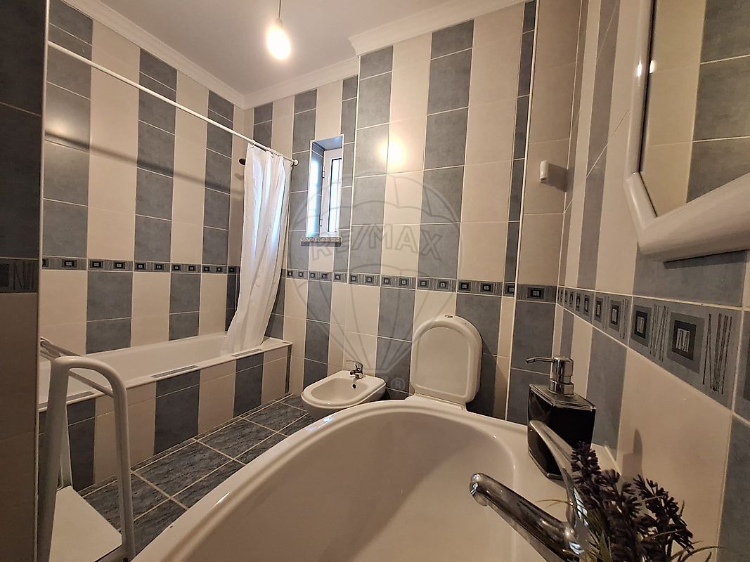 listing 126471037-17 picture-0
