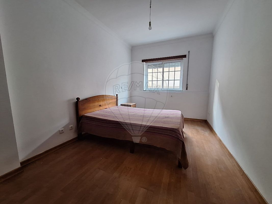 listing 126471037-17 picture-0