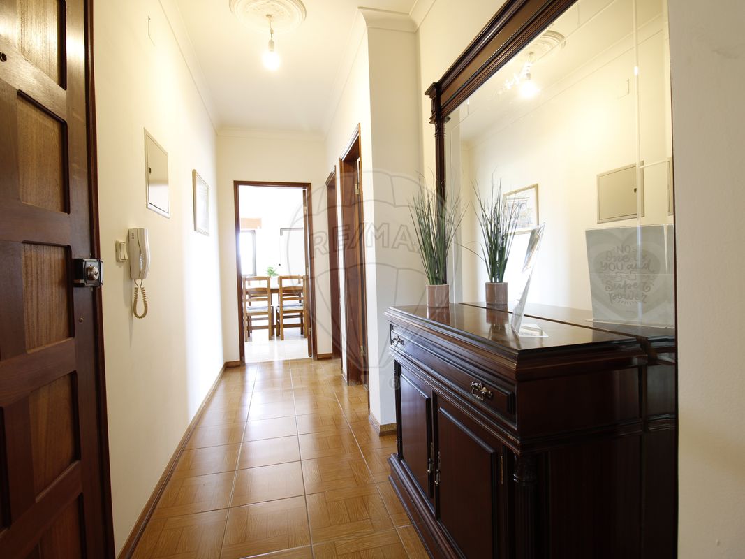 listing 126471011-44 picture-0