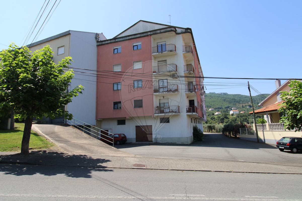listing 126471011-44 picture-0