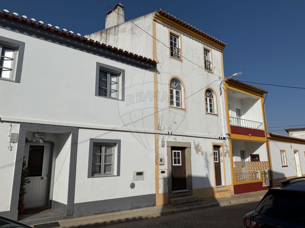 Moradia T5 para venda