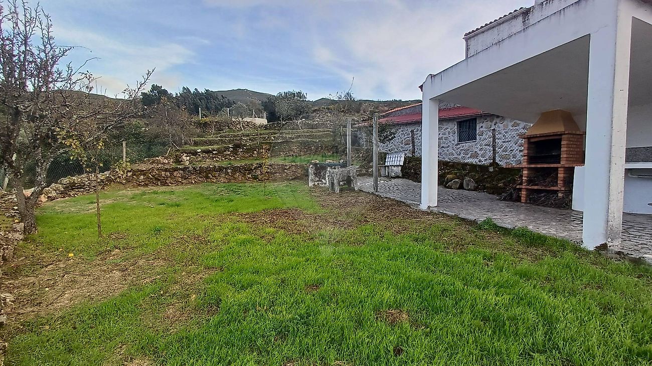 Moradia T2 à venda em Seia
