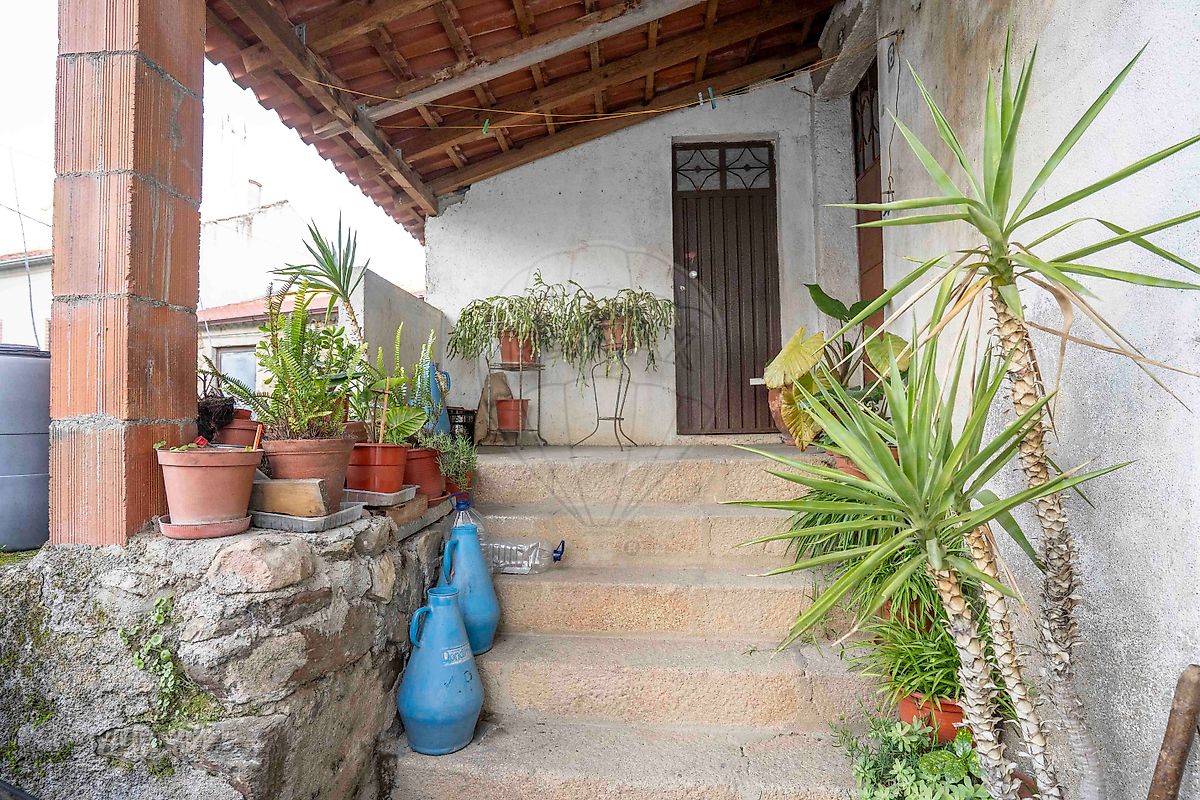 Moradia - Telhado, Fundão, Castelo Branco