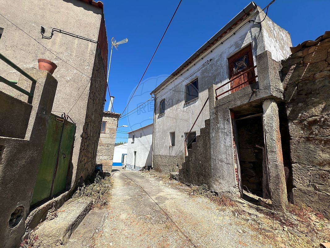 Moradia - Póvoa de Atalaia e Atalaia do Campo, Fundão, Castelo Branco
