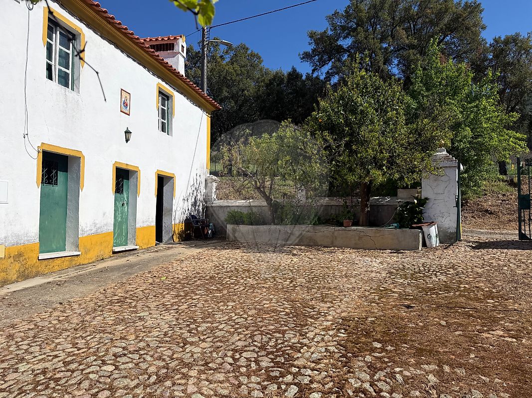 Moradia T4 à venda em Portalegre