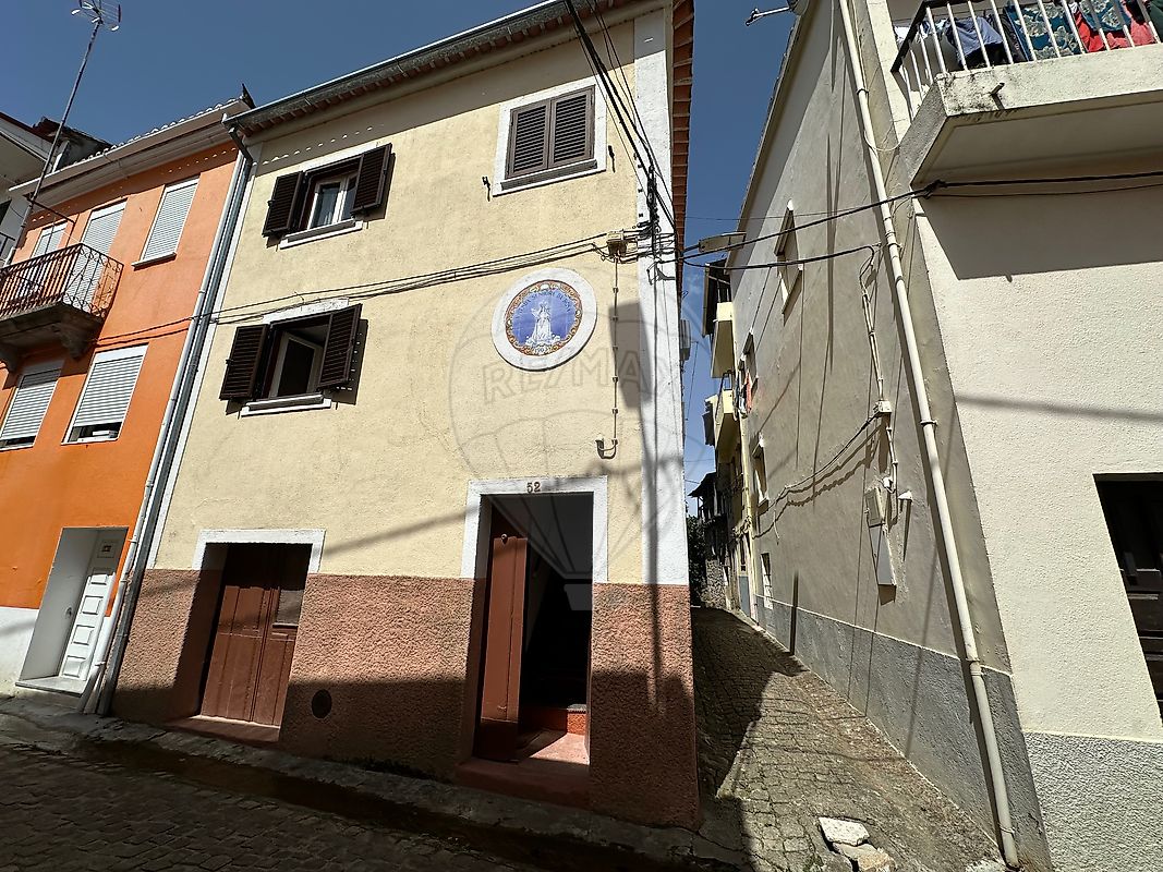 Apartamento T3 à venda em Fundão