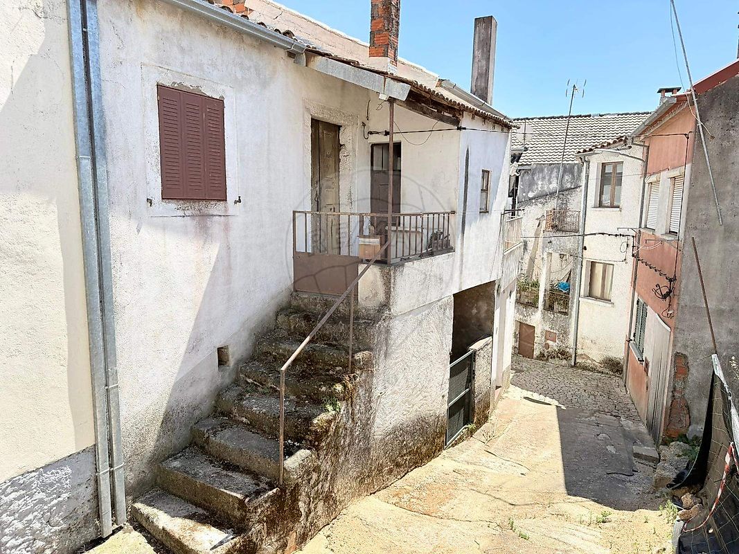 Moradia - Pêro Viseu, Fundão, Castelo Branco
