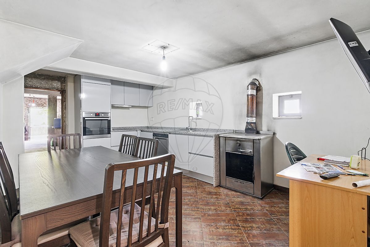 listing 126481193-13 picture-0