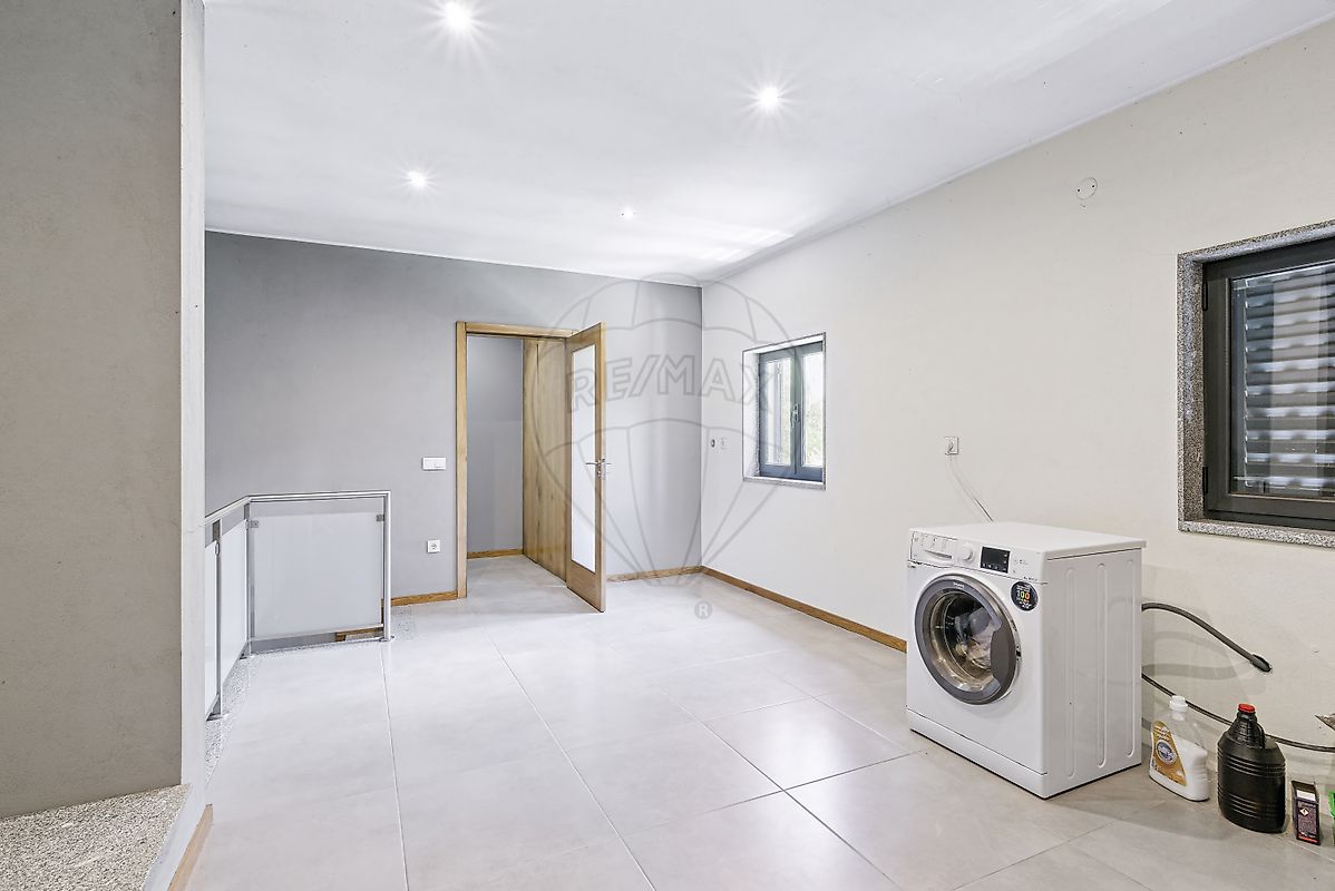 listing 126481193-13 picture-0