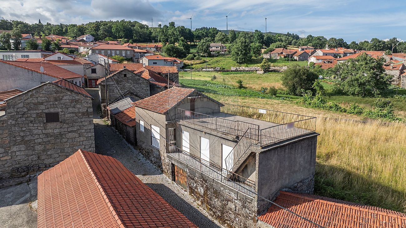 Moradia - Viade de Baixo e Fervidelas, Montalegre, Vila Real