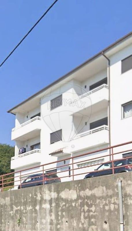 Apartamento T3 à venda em Felgueiras
